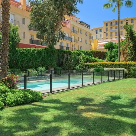 Le Coq Wagner - Parking - Air Conditioning - Pool Апартаменты